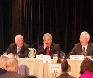 Harry Kitchen, Rob MacIsaac, Mayor Richard Walton